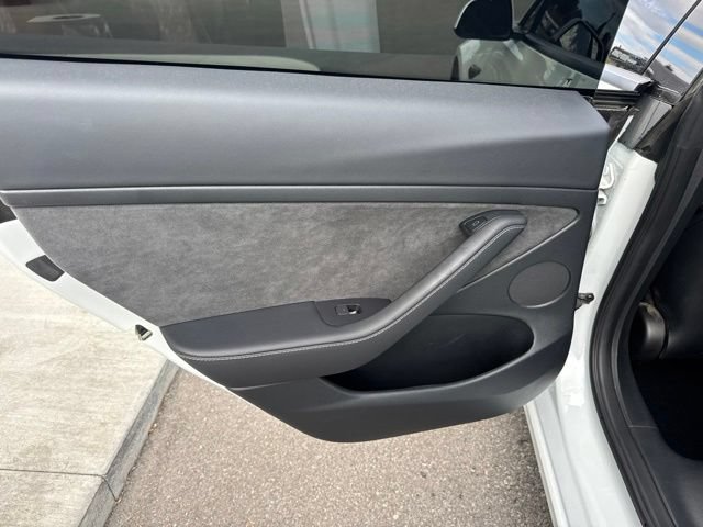 Used 2023 Tesla Model 3 Standard Range RWD image 16