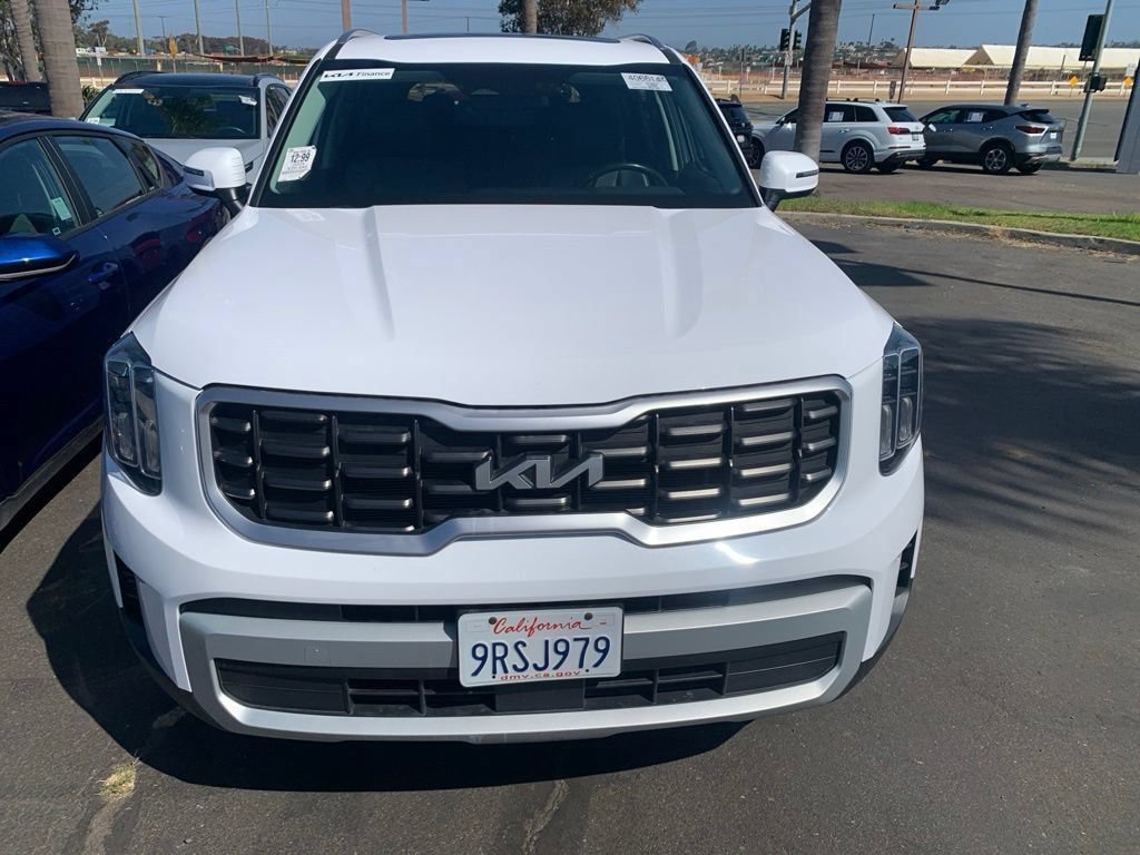 Certified 2024 Kia Telluride S w/ S Sunroof Package FWD image 3