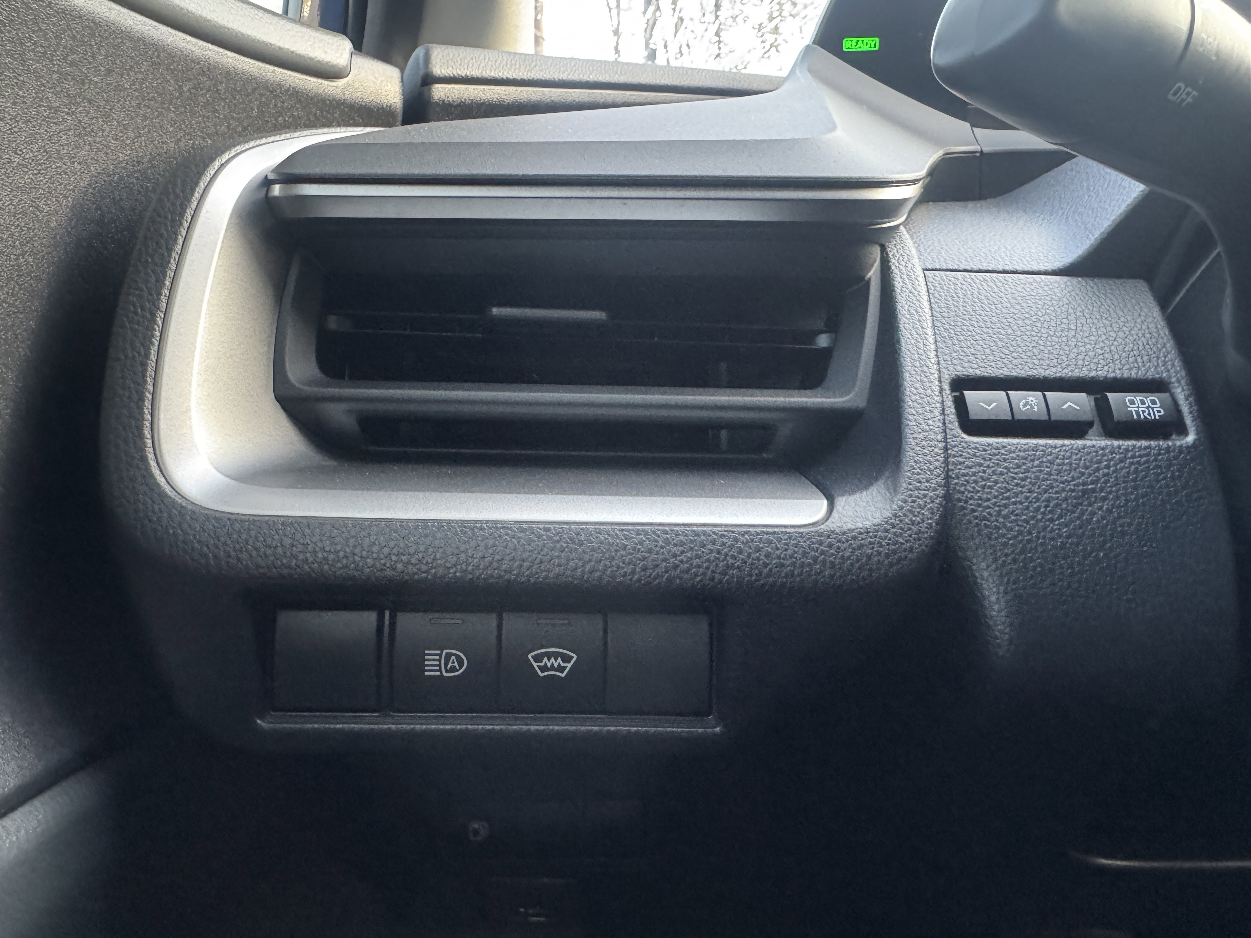 Used 2023 Toyota Prius LE image 32