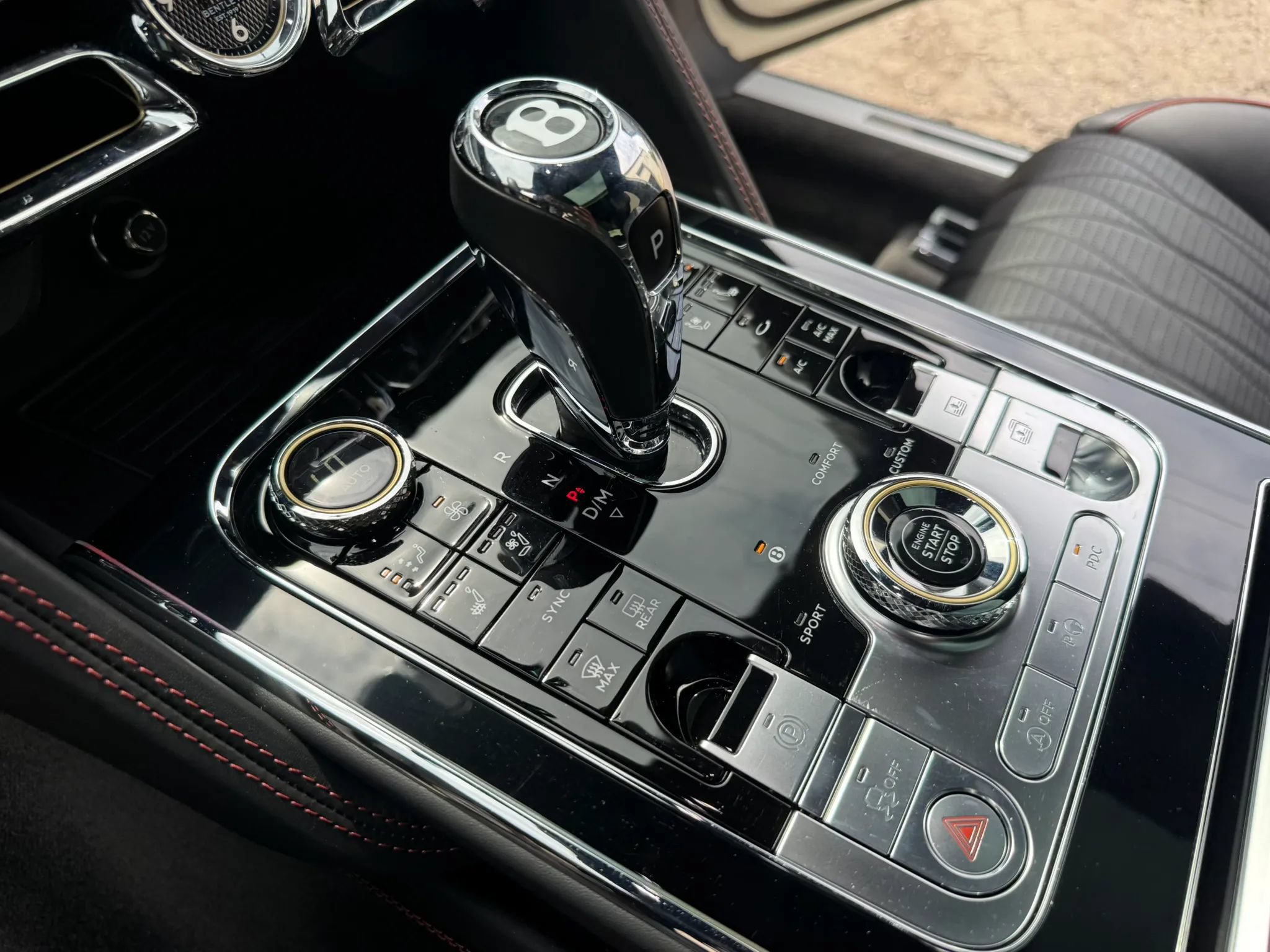 Used 2021 Bentley Flying Spur W12 AWD/4WD image 82