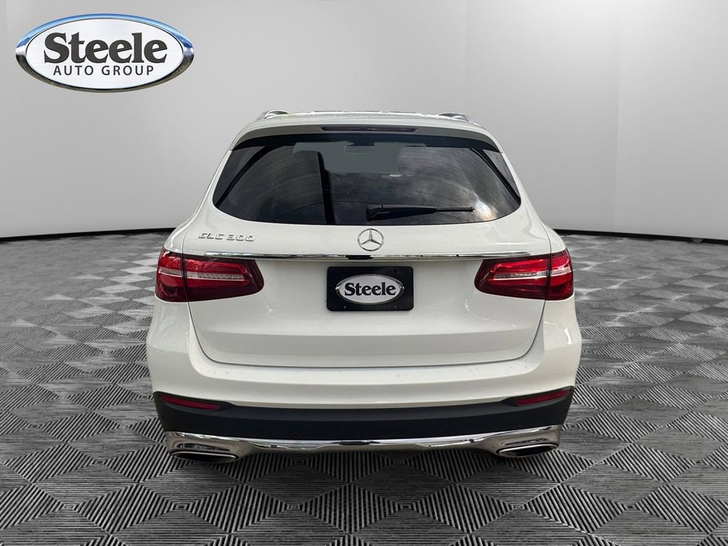 Used 2018 Mercedes-Benz GLC 300 image 4