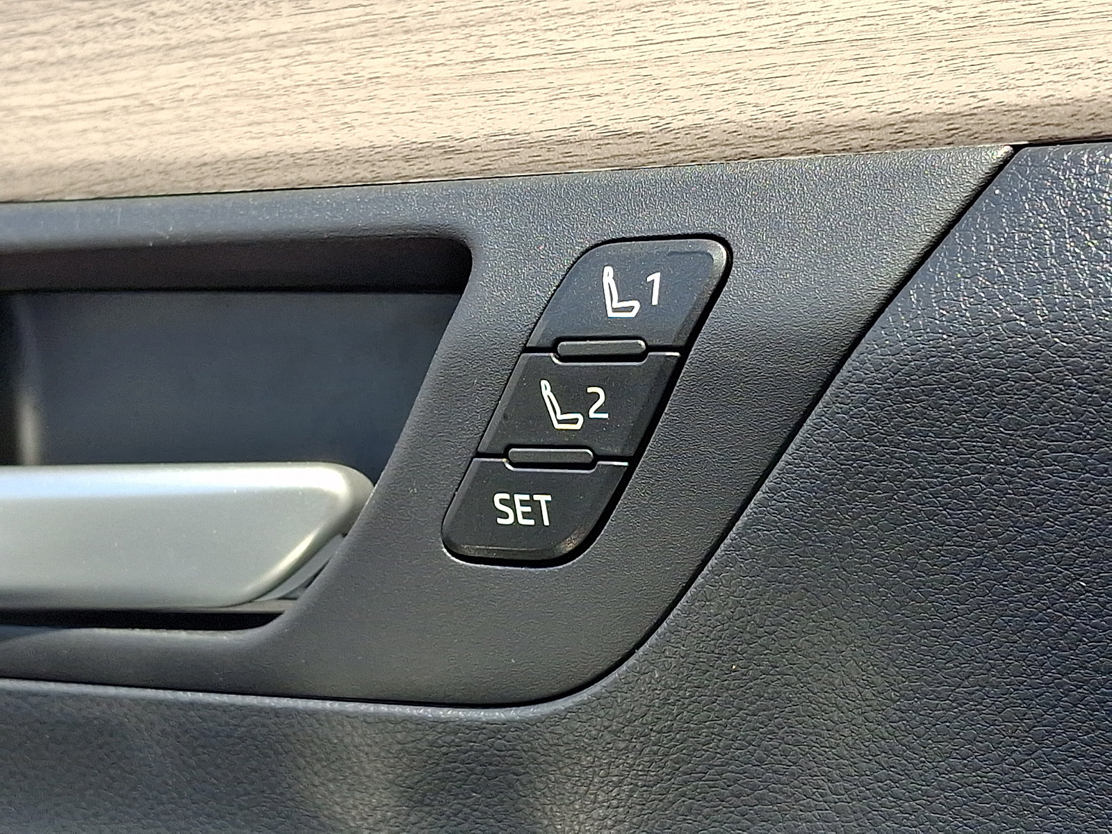 Used 2026 Toyota Grand Highlander AWD image 27