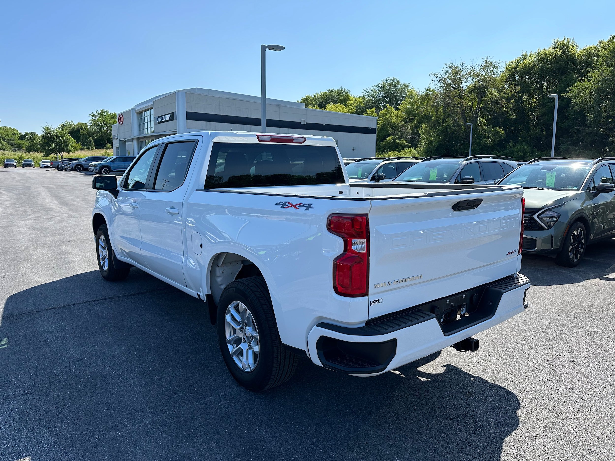 Used 2026 Chevrolet Silverado 1500 RST AWD/4WD image 7
