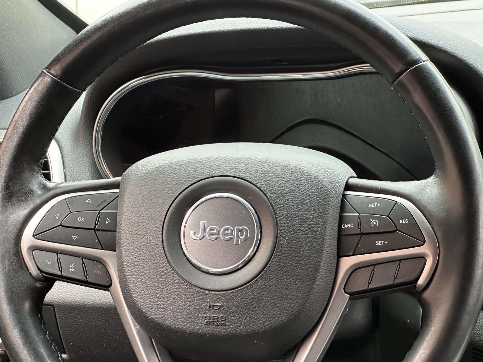 Certified 2021 Jeep Grand Cherokee Laredo X AWD/4WD image 20