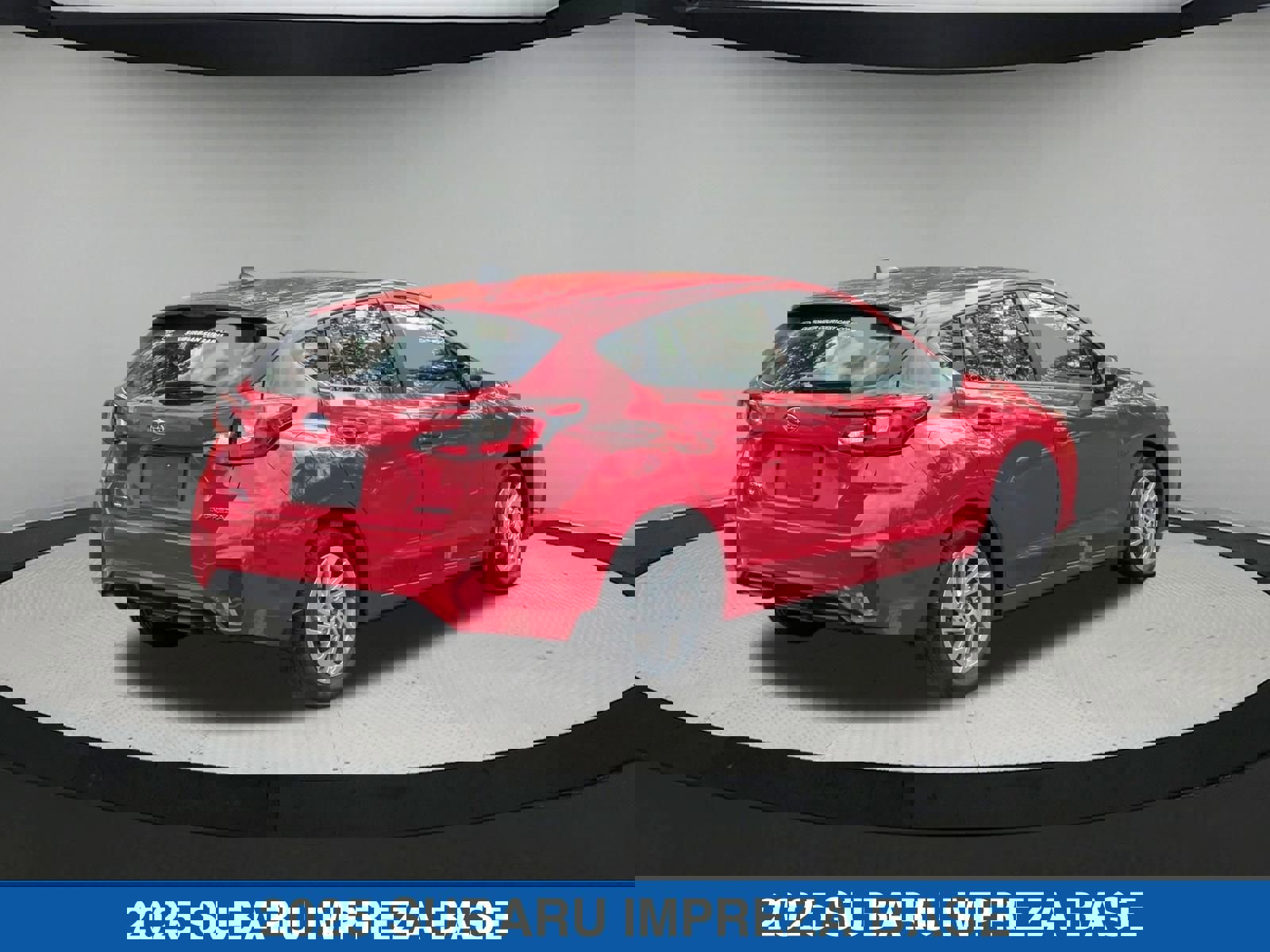 Certified 2025 Subaru Impreza 2.0i image 4