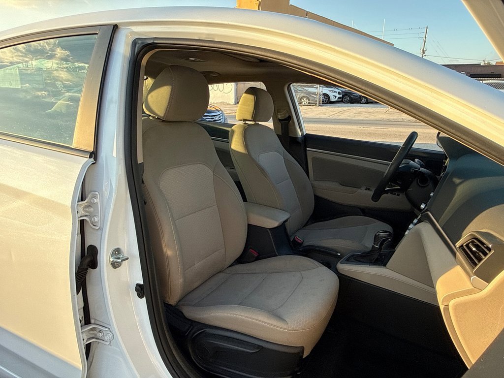 Used 2020 Hyundai Elantra Value Edition image 27
