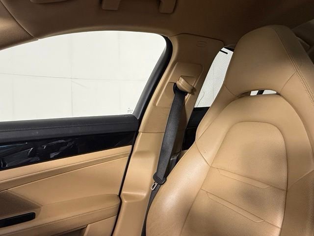 Used 2021 Porsche Panamera RWD image 15