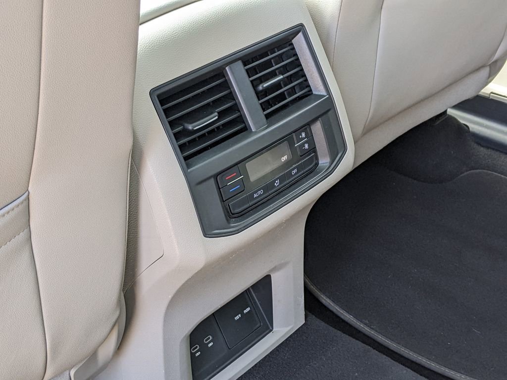 Used 2022 Volkswagen Atlas SE image 24
