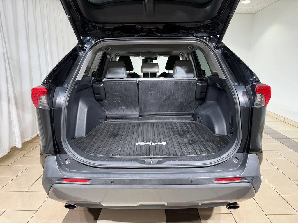 Used 2019 Toyota RAV4 Limited w/ Cold Weather Package AWD/4WD image 11