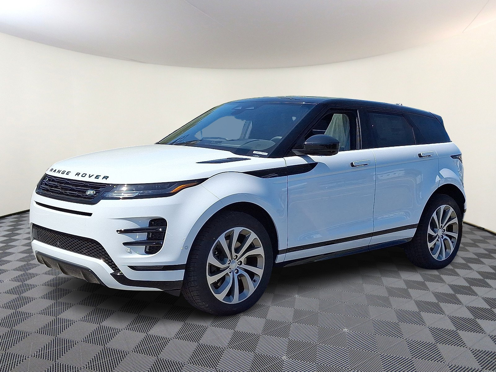 New 2026 Land Rover Range Rover Evoque Hoxton AWD/4WD image 1