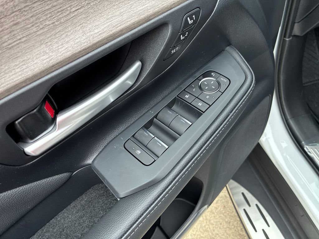 New 2026 Toyota Grand Highlander Limited image 13