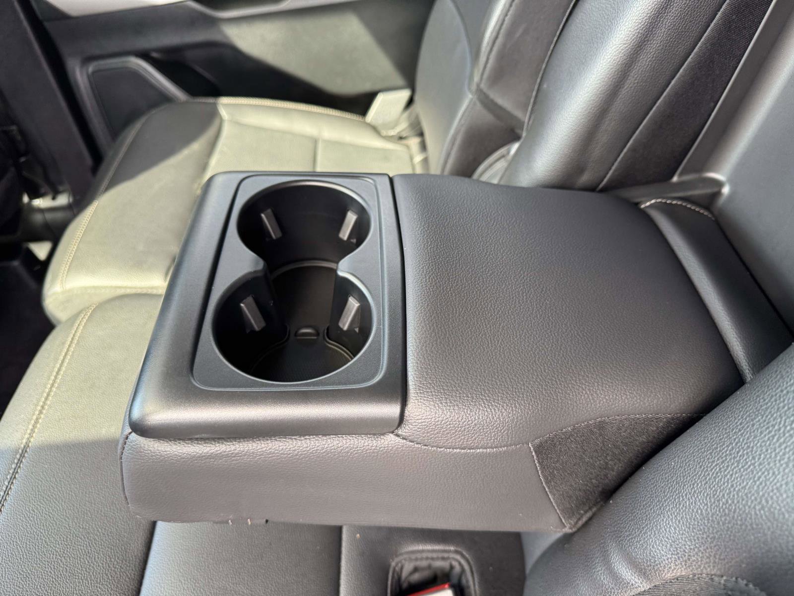 Used 2022 Ford Explorer Limited w/ Hybrid Equipment Group 310A image 10