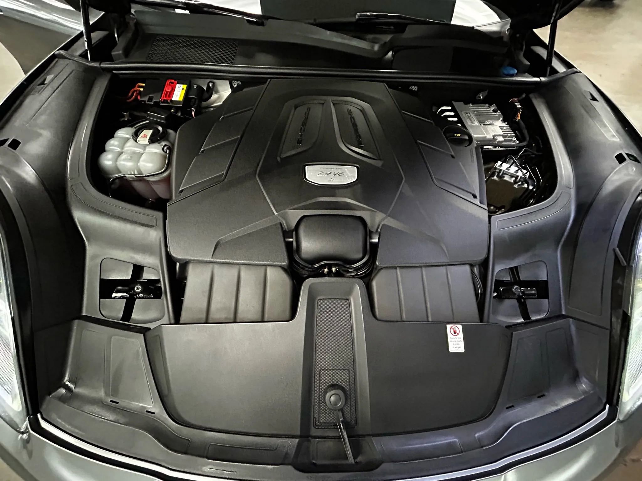 Used 2019 Porsche Cayenne S image 21