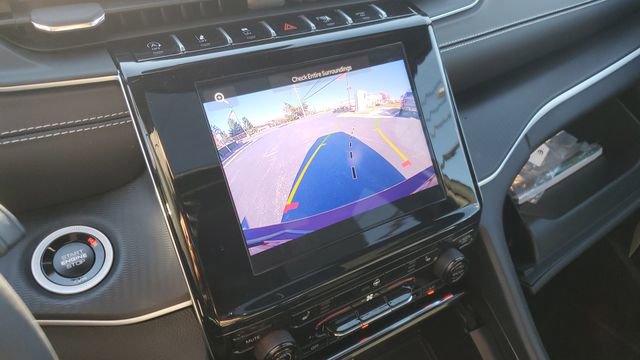 Certified 2024 Jeep Grand Cherokee L Altitude image 16