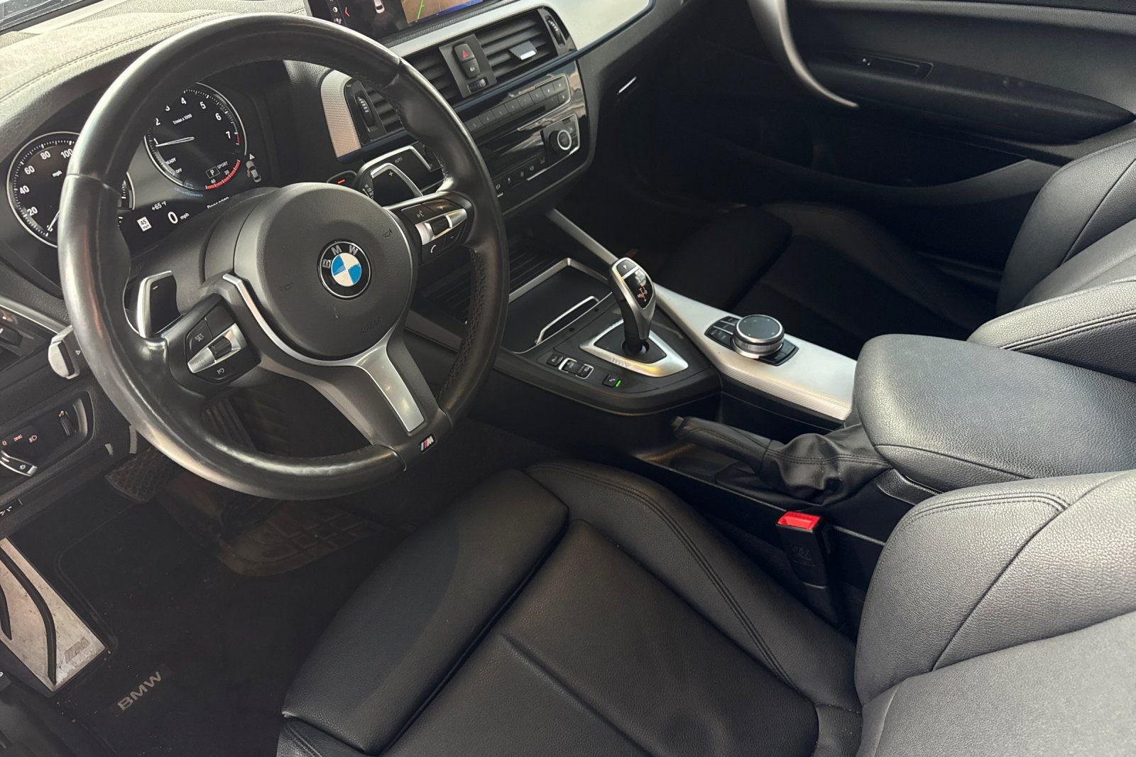 Used 2020 BMW 230i Coupe w/ M Sport Package image 11