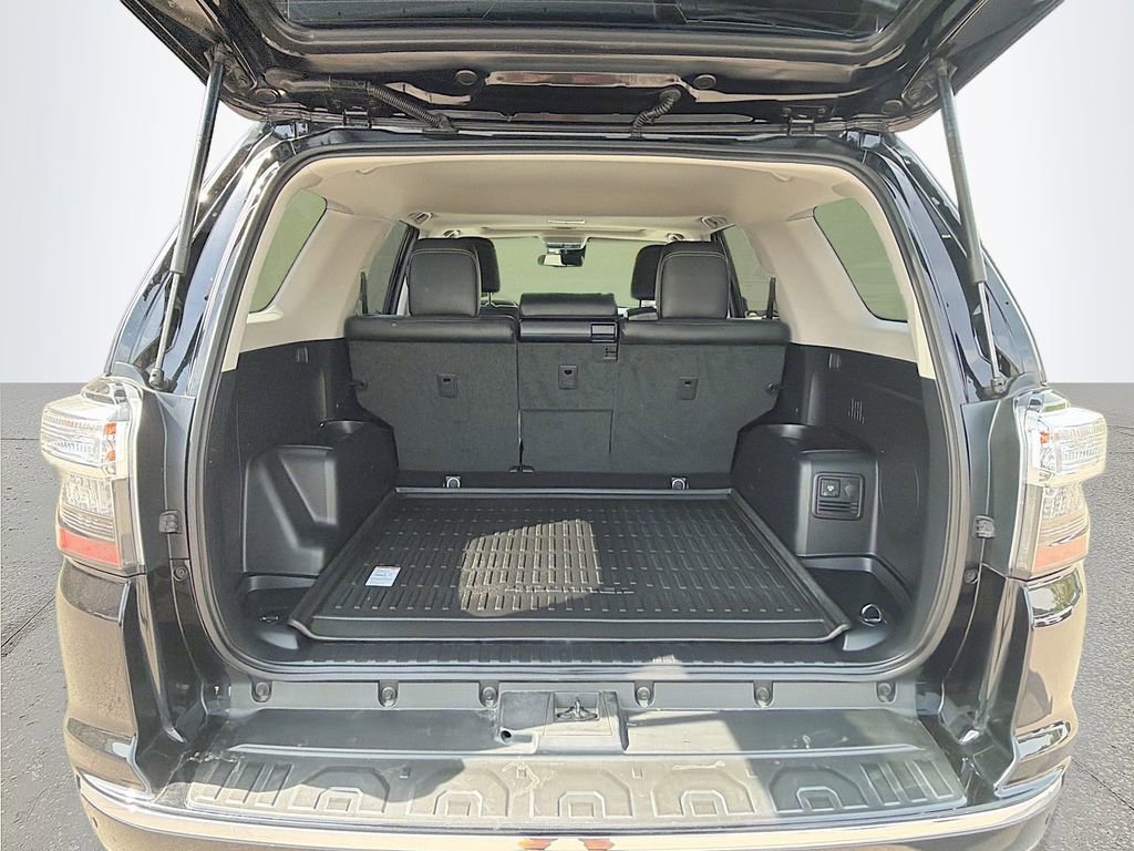 Used 2023 Toyota 4Runner Limited AWD/4WD image 12