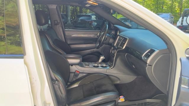 Used 2017 Jeep Grand Cherokee Trailhawk AWD/4WD image 11