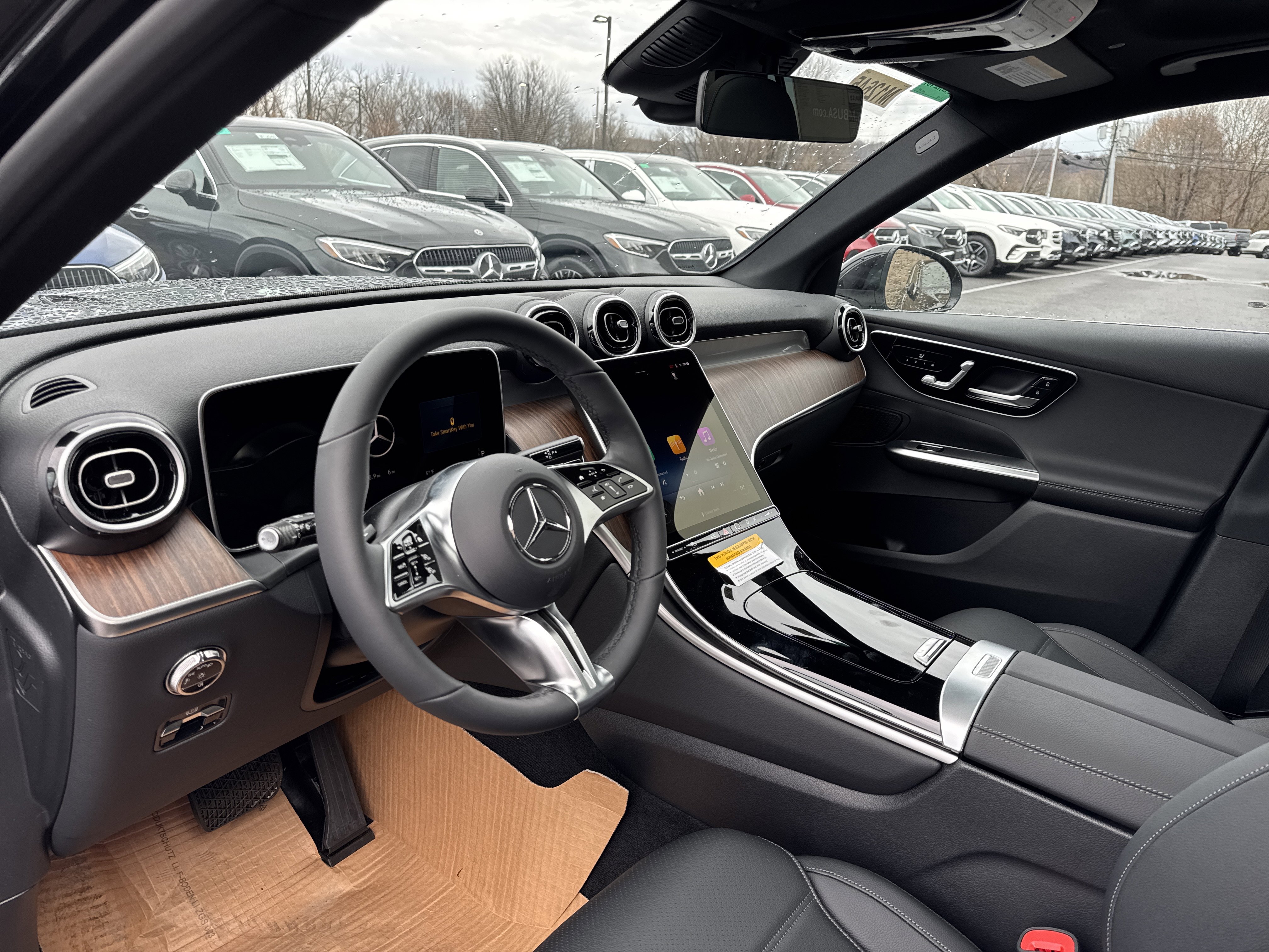 Used 2026 Mercedes-Benz GLC 300 4MATIC image 9