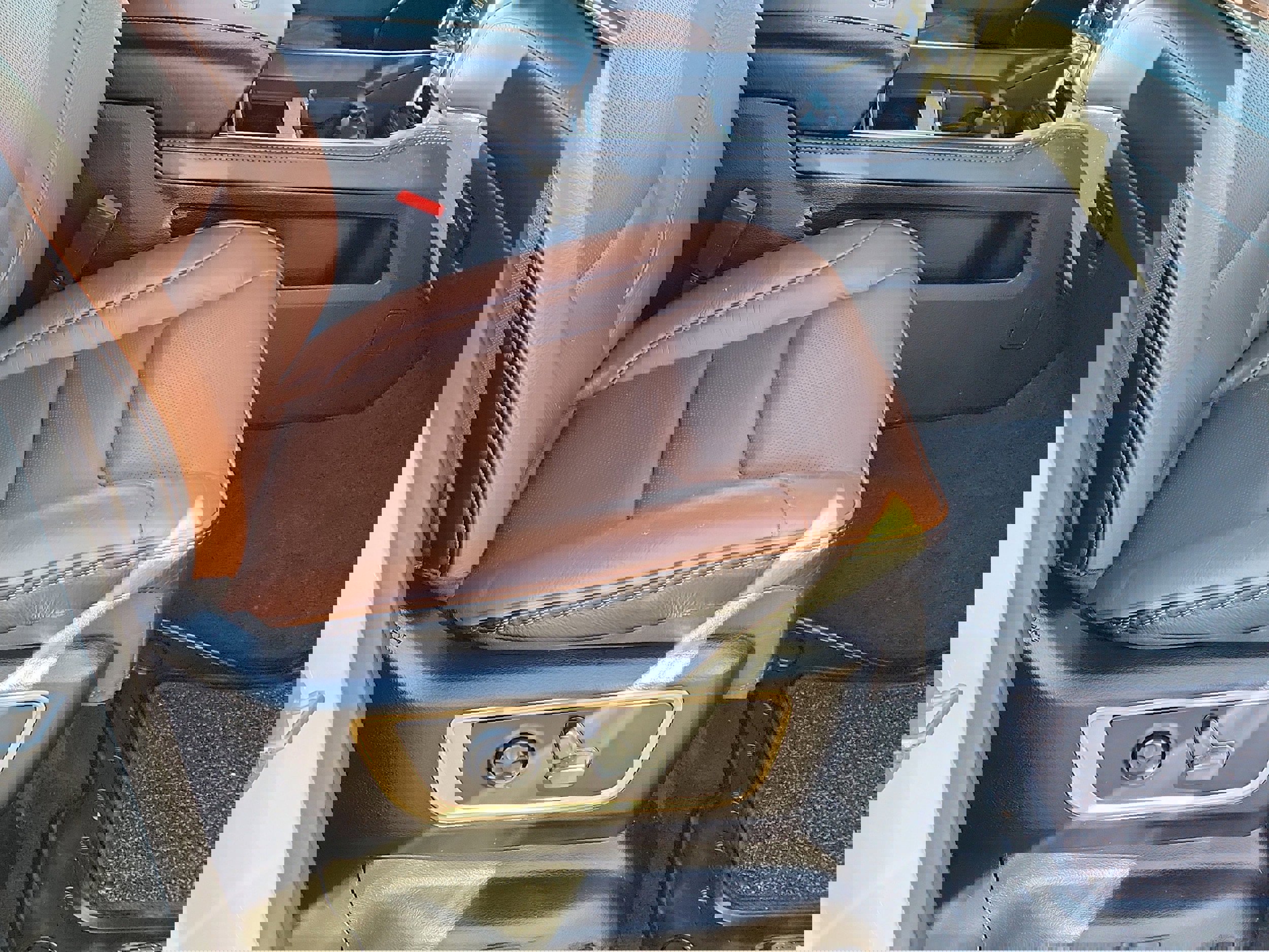 Used 2021 RAM 1500 Limited image 13