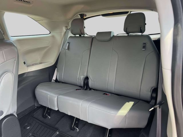 Certified 2022 Toyota Sienna XLE FWD image 19