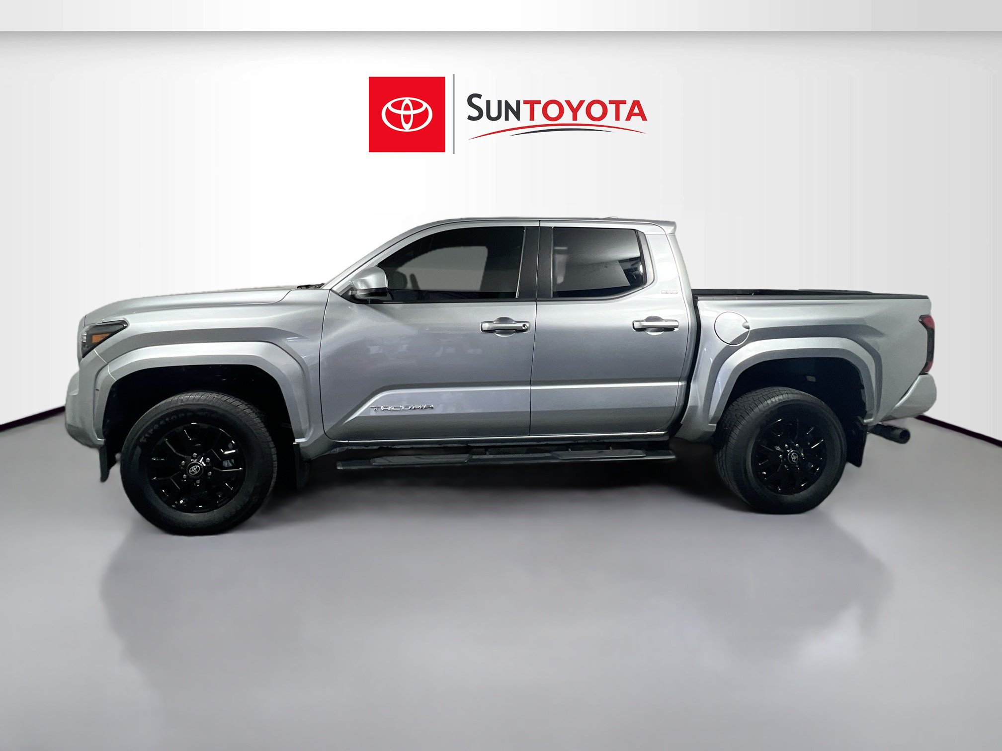 Used 2024 Toyota Tacoma SR5 RWD image 7