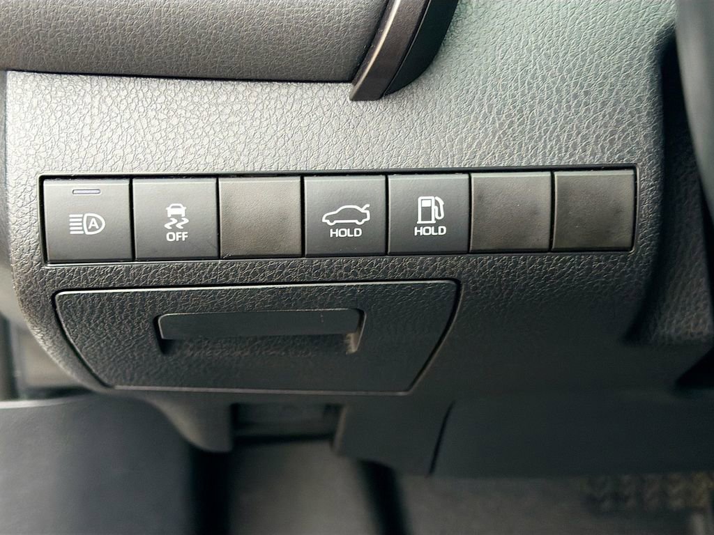 Used 2023 Toyota Camry XSE image 32