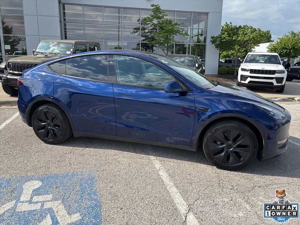 Used 2024 Tesla Model Y Long Range RWD image 33