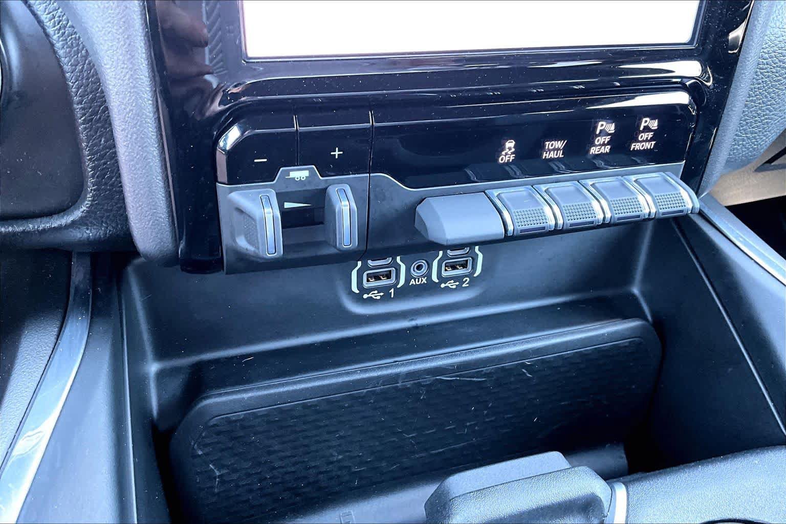 Used 2022 RAM 1500 Laramie w/ Sport Appearance Package AWD/4WD image 33