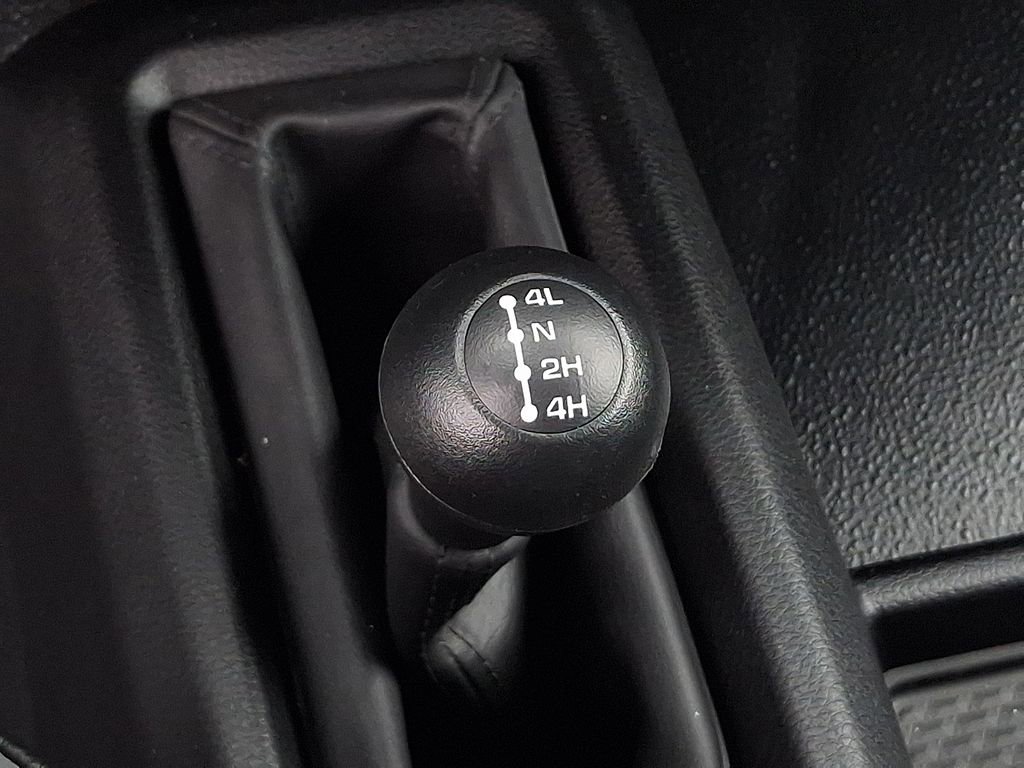 Used 2024 RAM 2500 Tradesman w/ Chrome Appearance Group image 20