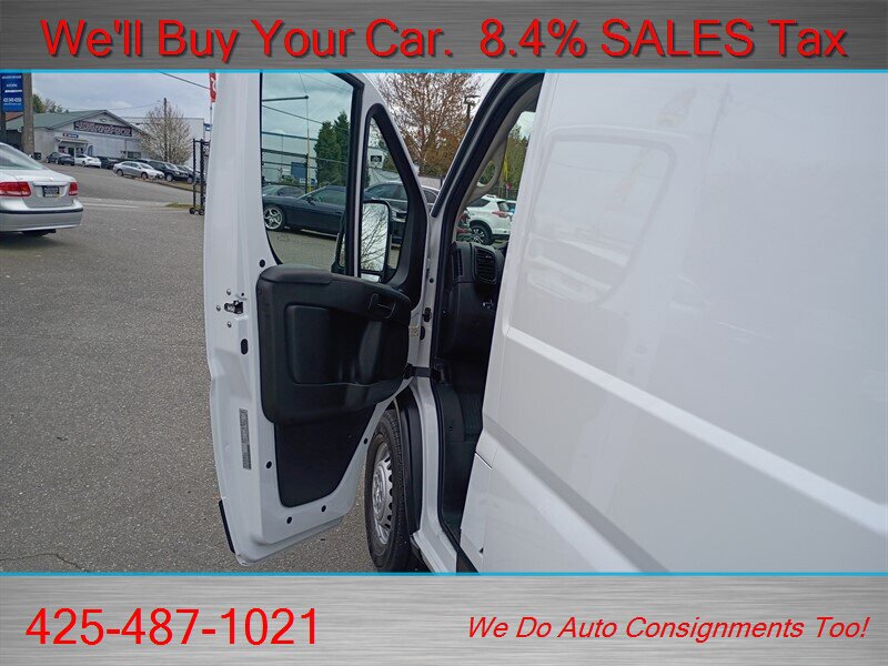 Used 2025 RAM ProMaster 2500 w/ Convenience Group FWD image 12