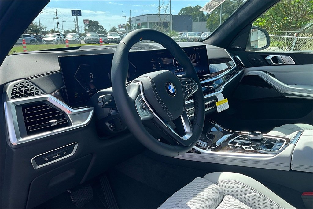 New 2026 BMW X7 xDrive40i w/ Executive Package image 5