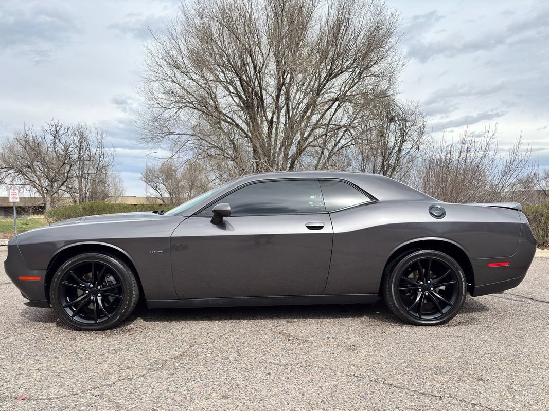 Used 2016 Dodge Challenger R/T w/ Blacktop Package RWD image 7