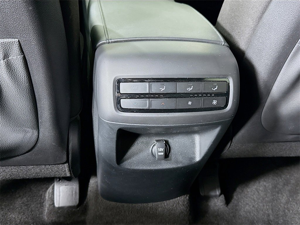 Certified 2022 Hyundai Palisade SE image 11