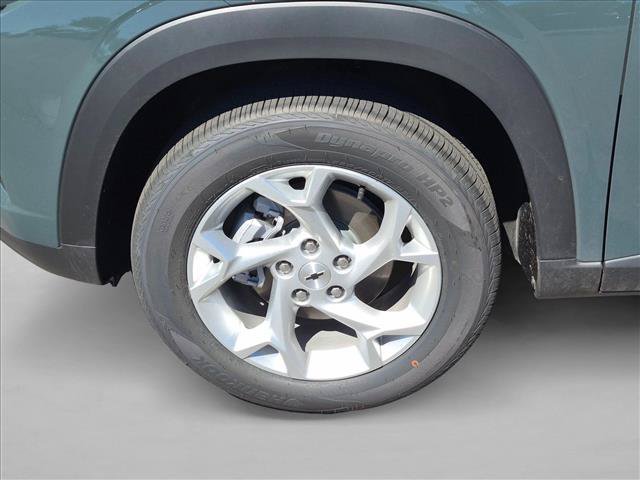 New 2026 Chevrolet Trax LS w/ LS Convenience Package FWD image 10