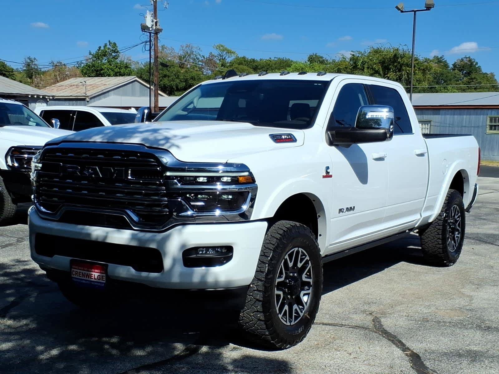 Used 2025 RAM 2500 Limited AWD/4WD image 17