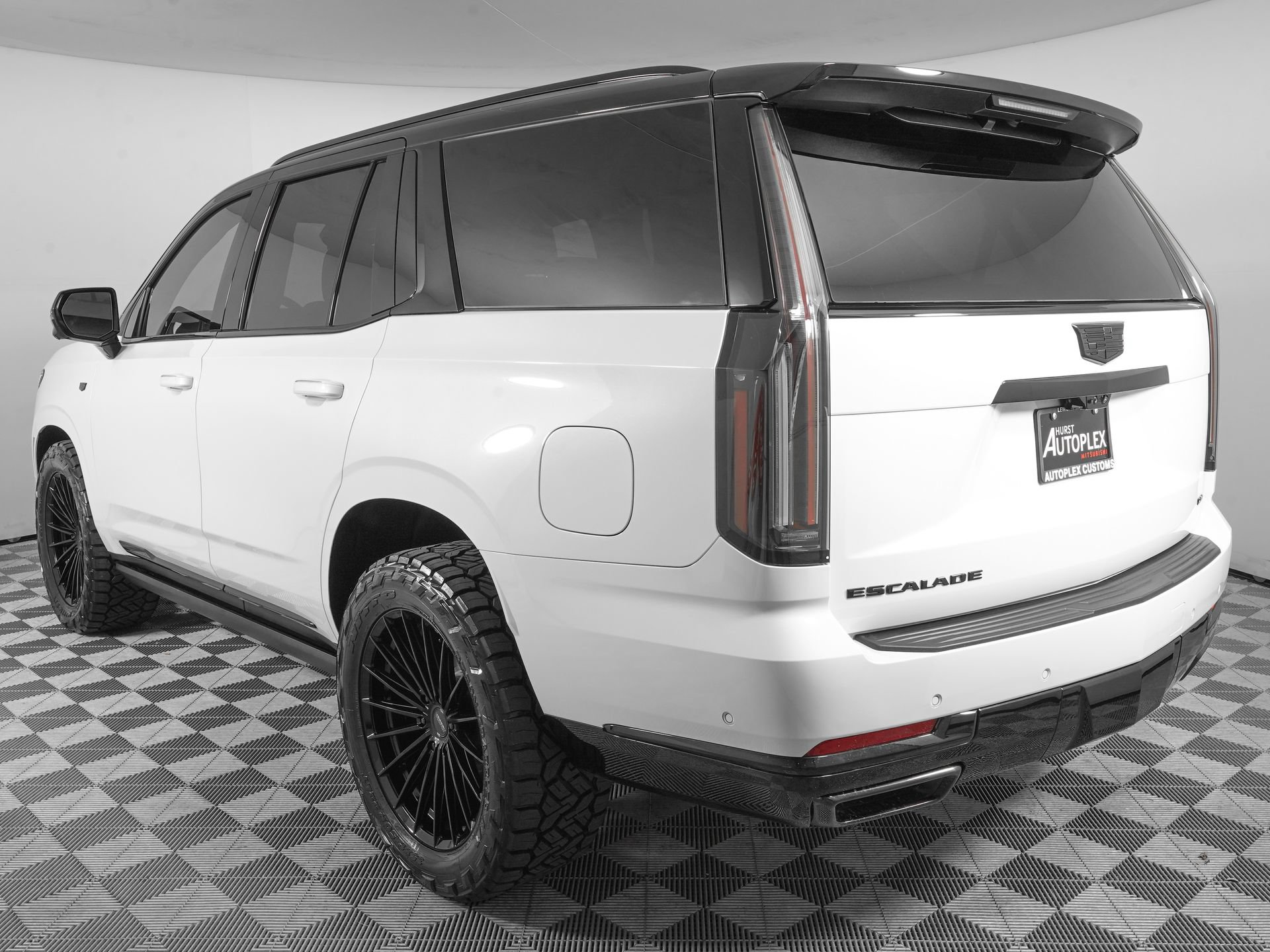 Used 2026 Cadillac Escalade Sport w/ Touring Package AWD/4WD image 6
