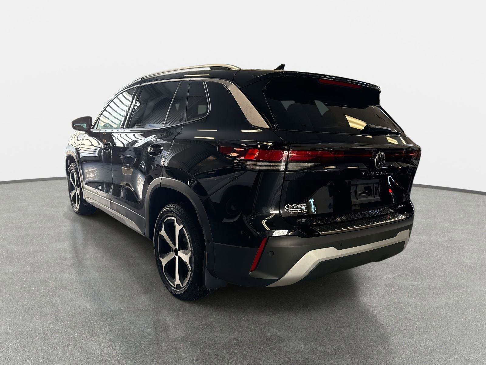 New 2026 Volkswagen Tiguan SE image 7