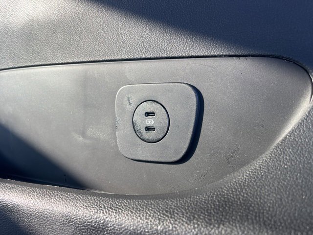 Used 2025 Ford Explorer ST-Line image 42