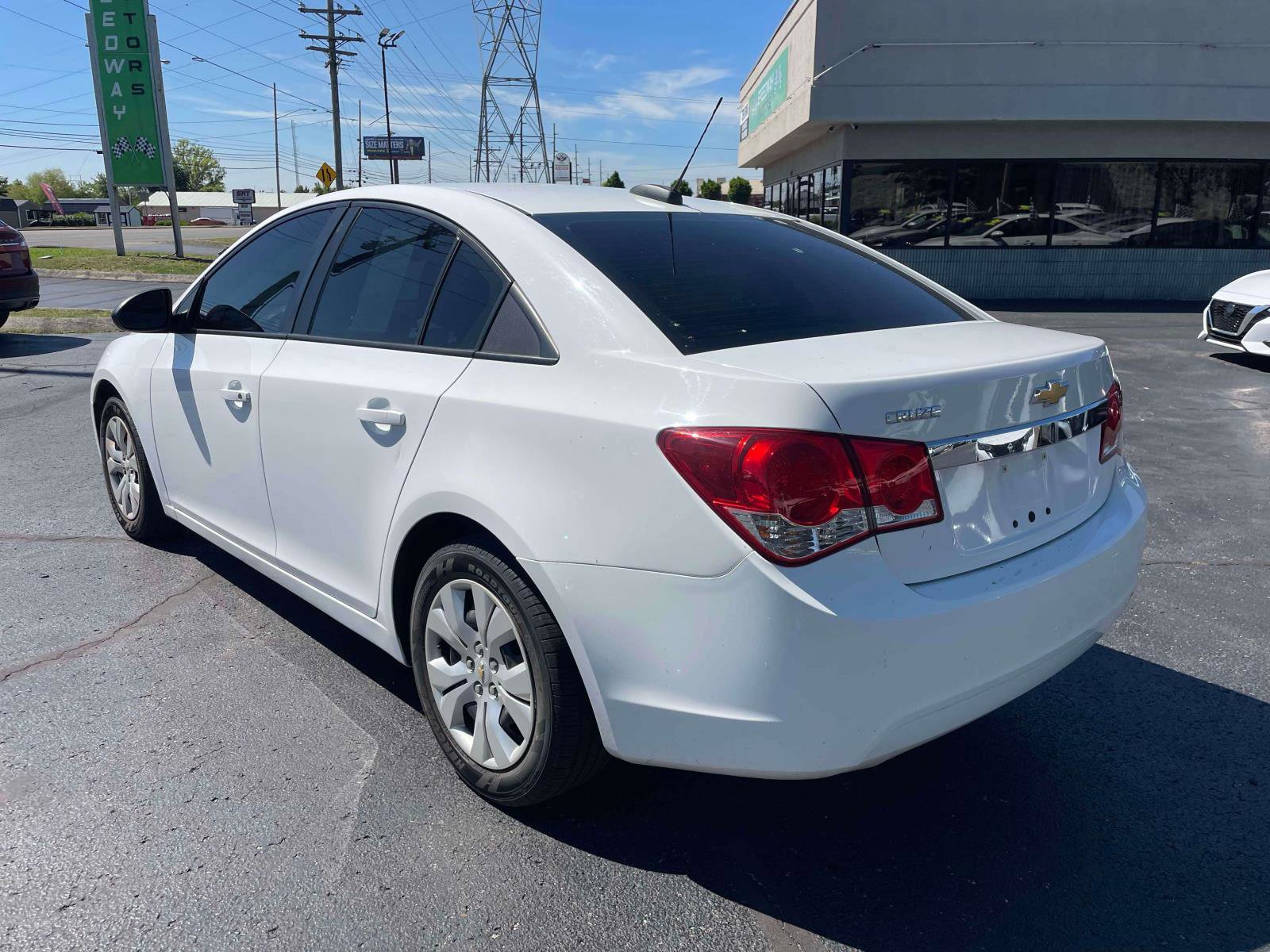 Used 2016 Chevrolet Cruze LS FWD image 3