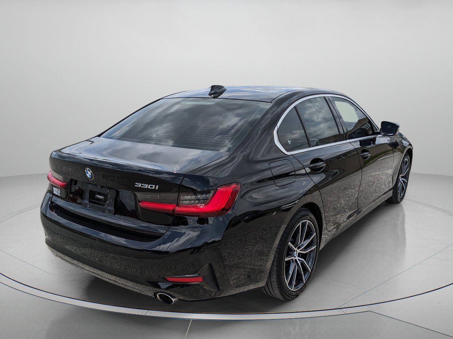 Used 2019 BMW 330i Sedan w/ Convenience Package RWD image 8