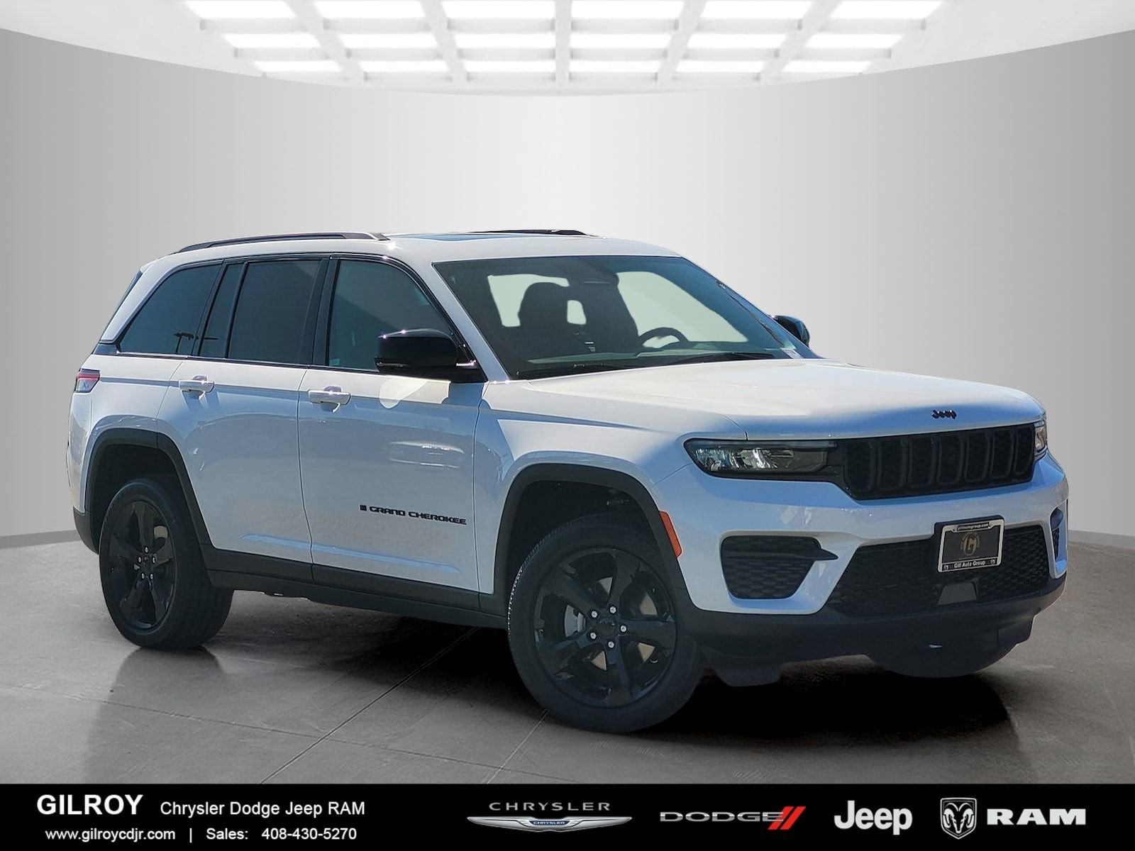 New 2025 Jeep Grand Cherokee Altitude w/ Trailer Tow Package