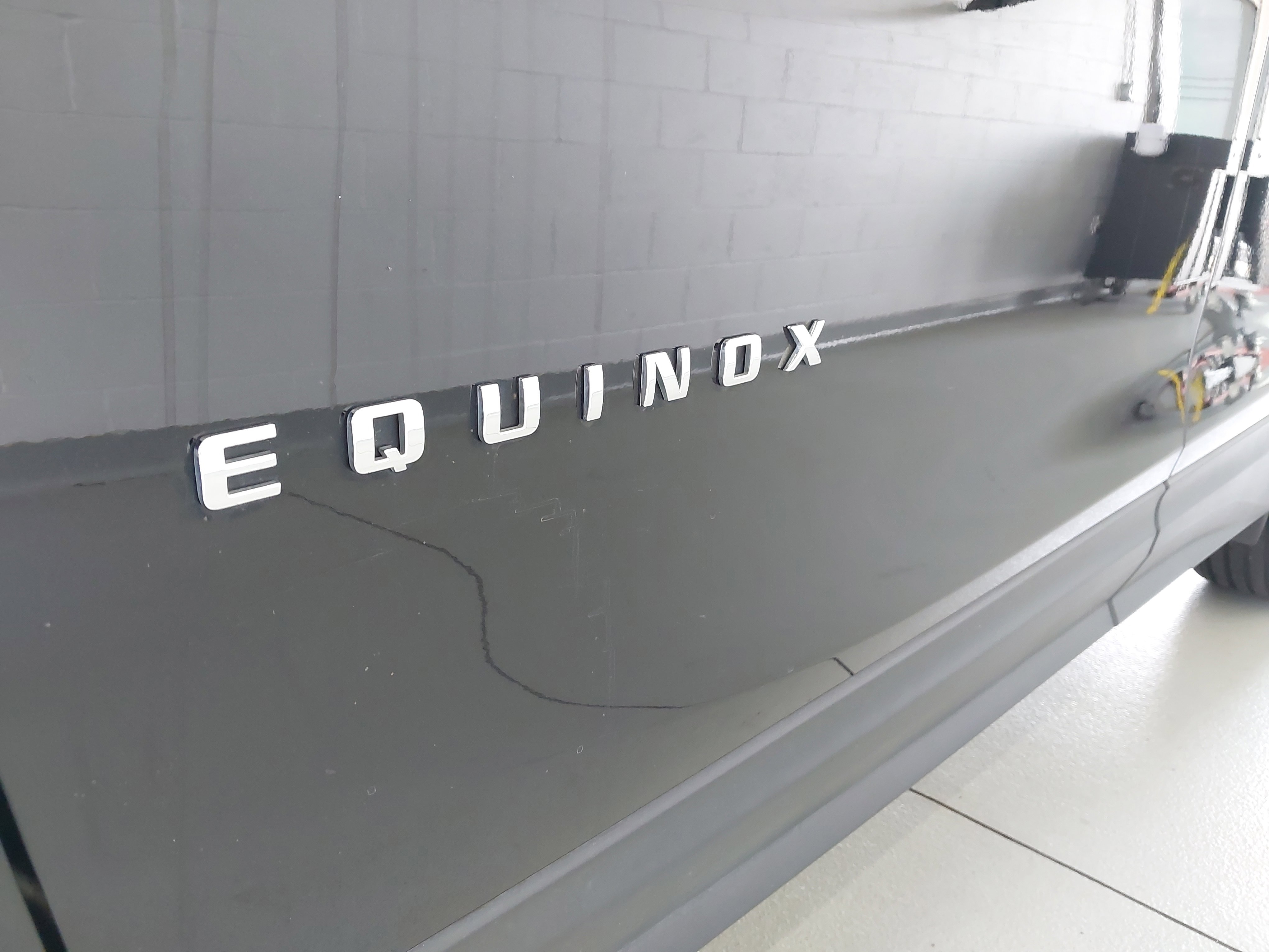 Used 2023 Chevrolet Equinox LT FWD image 32