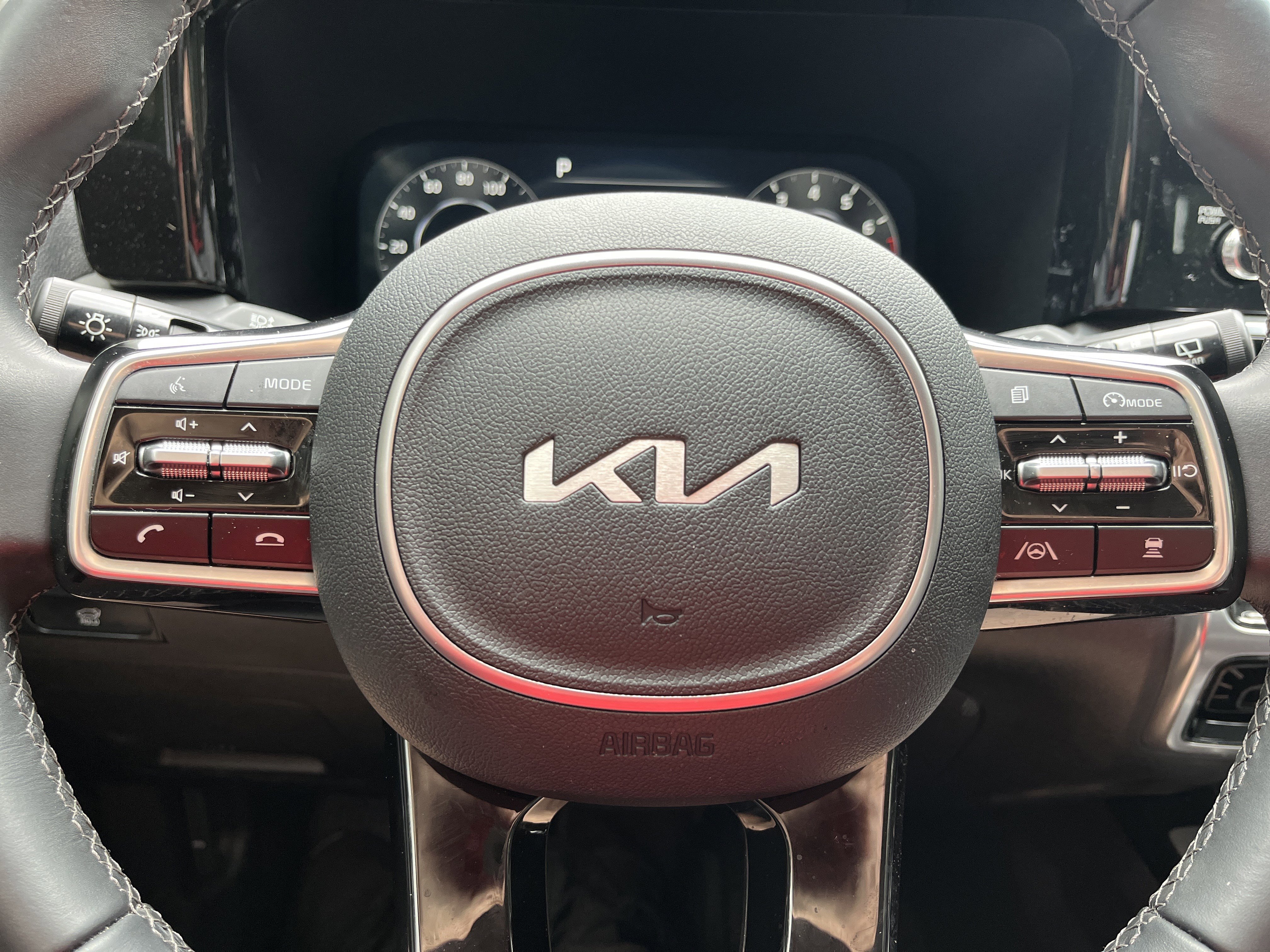 Used 2023 Kia Sorento SX AWD/4WD image 13