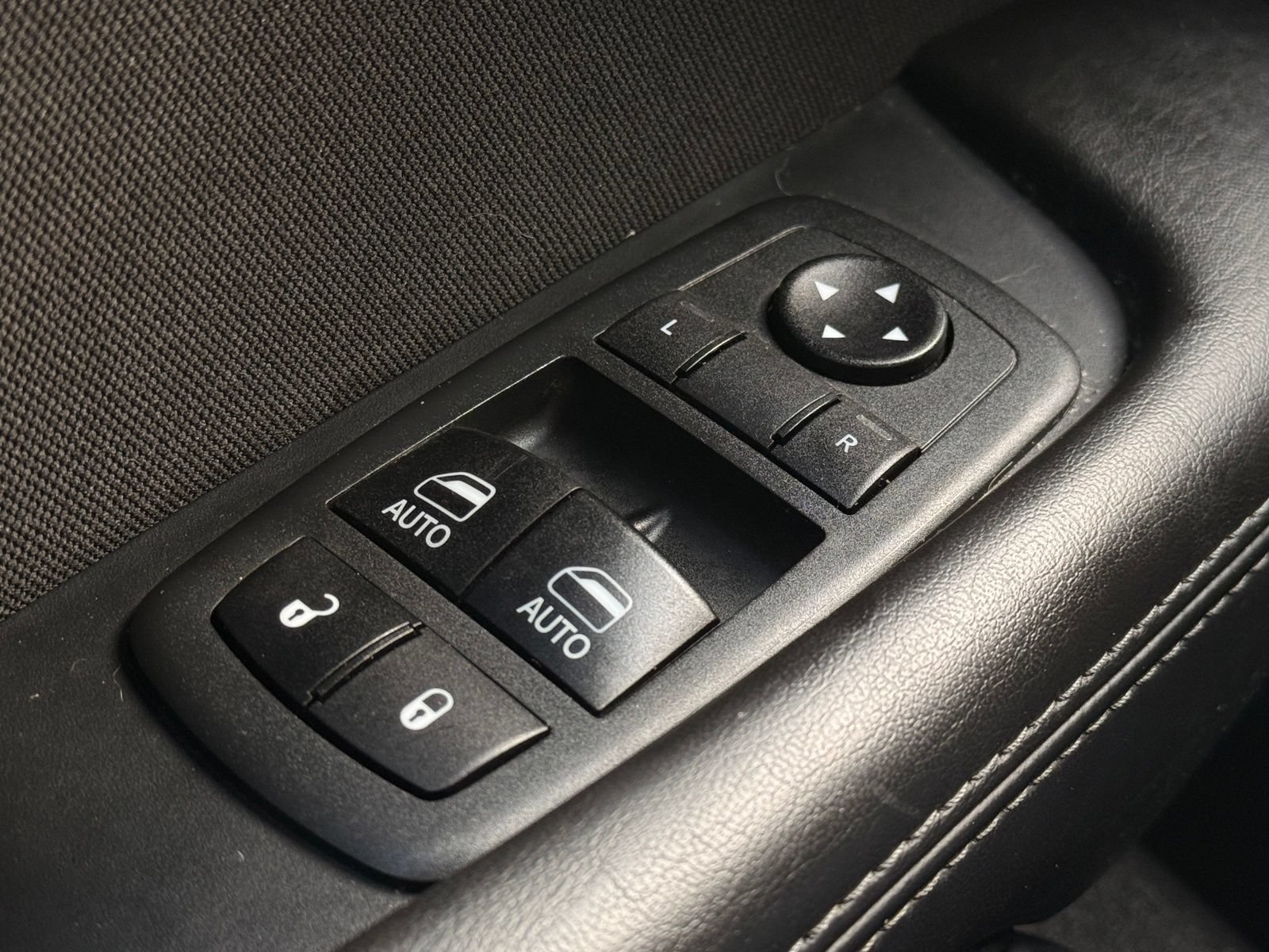 Used 2018 Dodge Challenger R/T Scat Pack RWD image 31