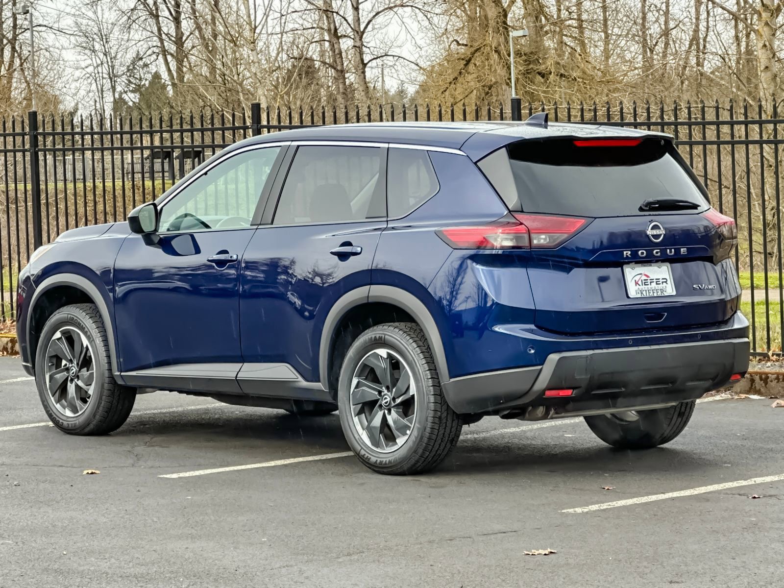 Used 2024 Nissan Rogue SV image 5