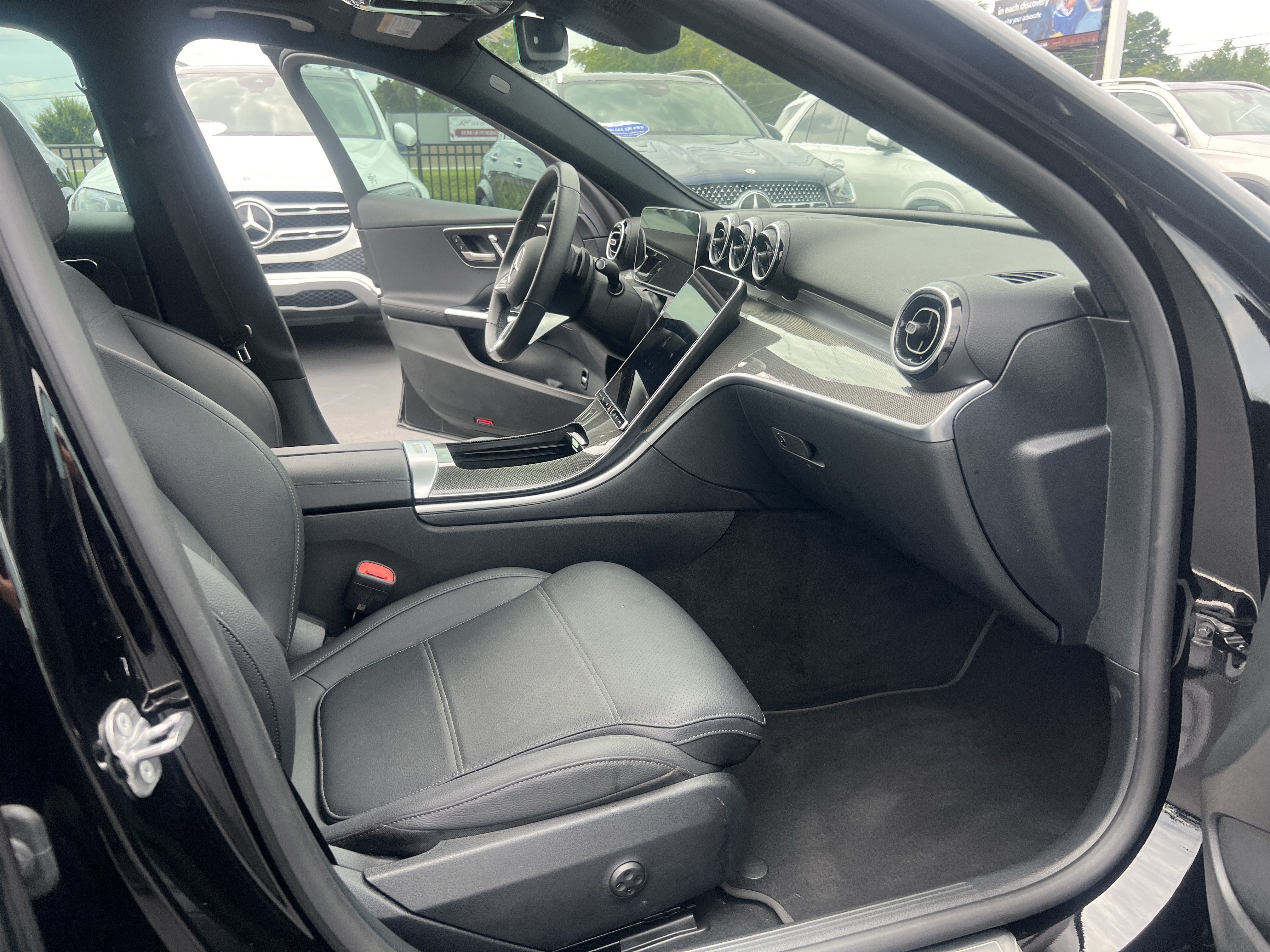 Certified 2025 Mercedes-Benz C 300 4MATIC Sedan image 37