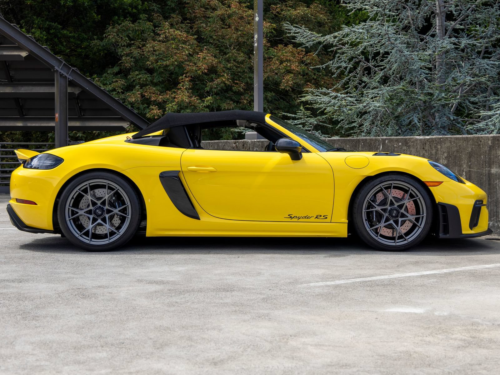 Certified 2025 Porsche 718 Boxster Spyder RS RWD image 12