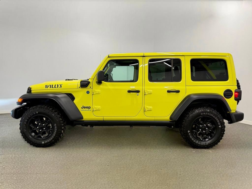 Used 2023 Jeep Wrangler Unlimited w/ Cold Weather Group image 3