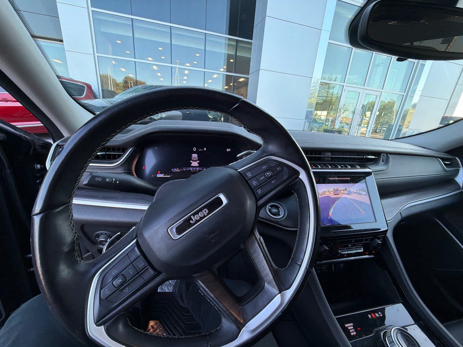 Used 2022 Jeep Grand Cherokee L Limited AWD/4WD image 10