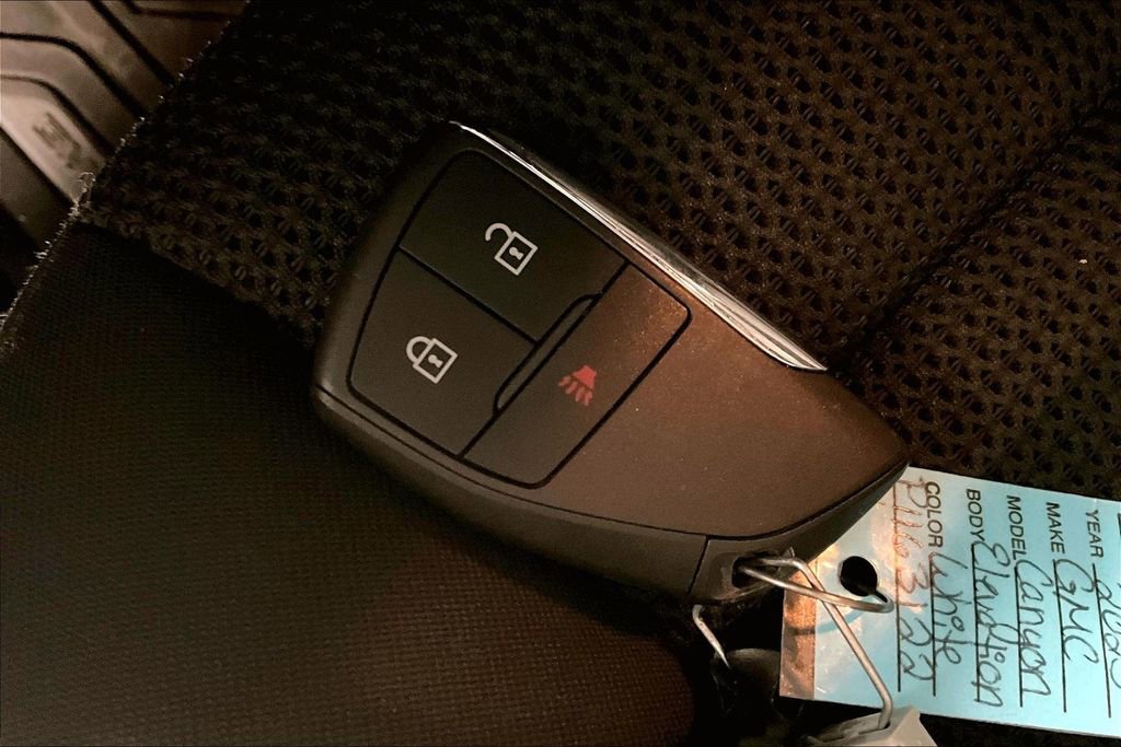 Used 2023 GMC Canyon Elevation w/ Trailering Package image 13